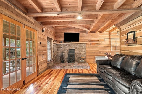 Tiny photo for 7836 Carnes Rd, Townsend, TN 37882 (MLS # 1359775)