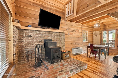 Tiny photo for 7836 Carnes Rd, Townsend, TN 37882 (MLS # 1359775)