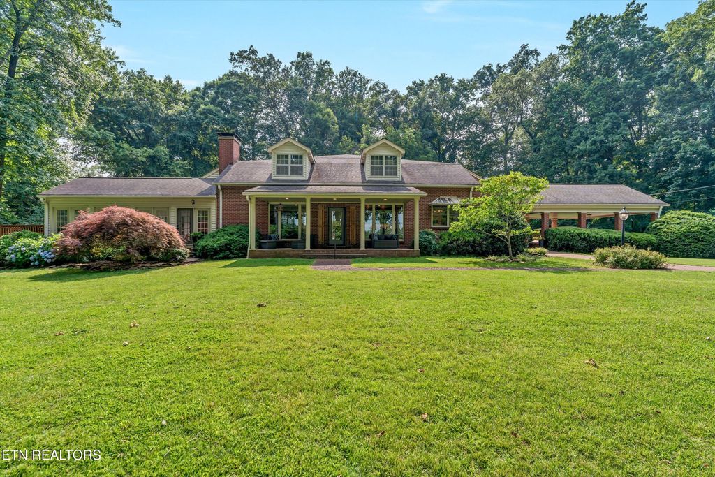 Photo of 115 Orangewood Drive, Maryville, TN 37803 (MLS # 1336874)