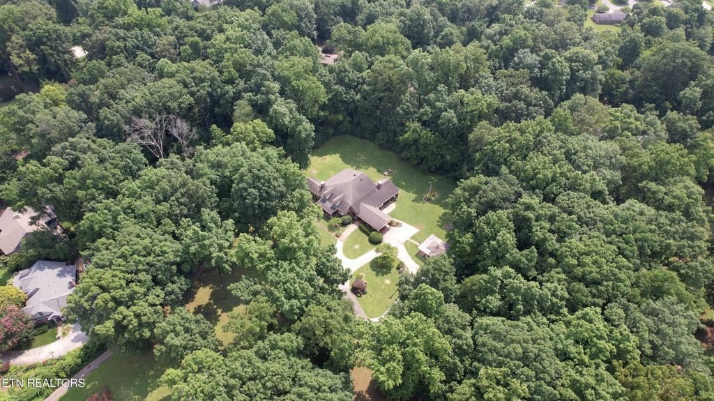 Photo of 115 Orangewood Drive, Maryville, TN 37803 (MLS # 1336874)