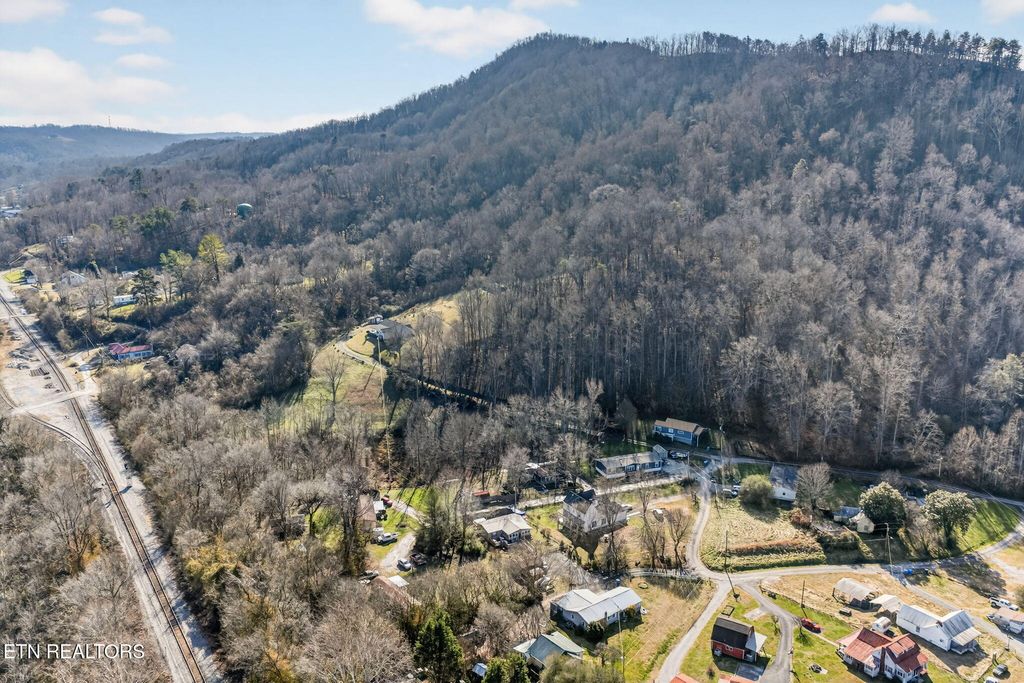 Photo of Butcher Lane, Rocky Top, TN 37769 (MLS # 1324441)