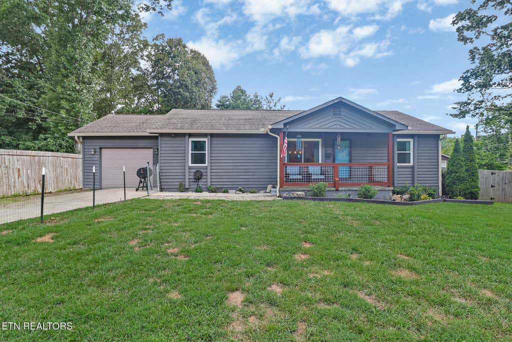 Photo of 502 Mockingbird Drive, Crossville, TN 38555 (MLS # 1350886)