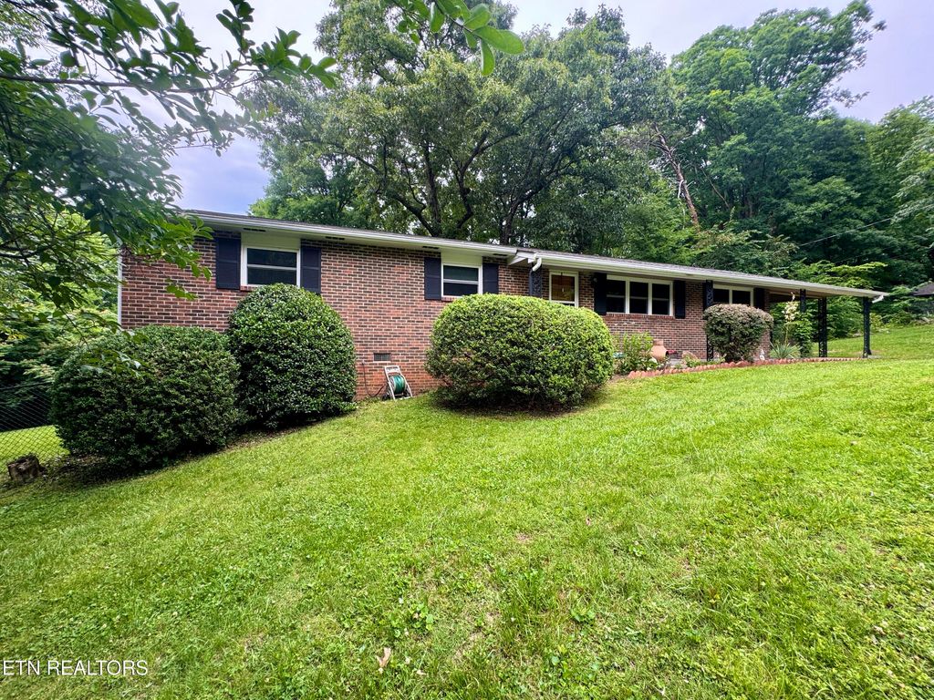 Photo of 10801 Highcliff Drive, Knoxville, TN 37934 (MLS # 1342772)