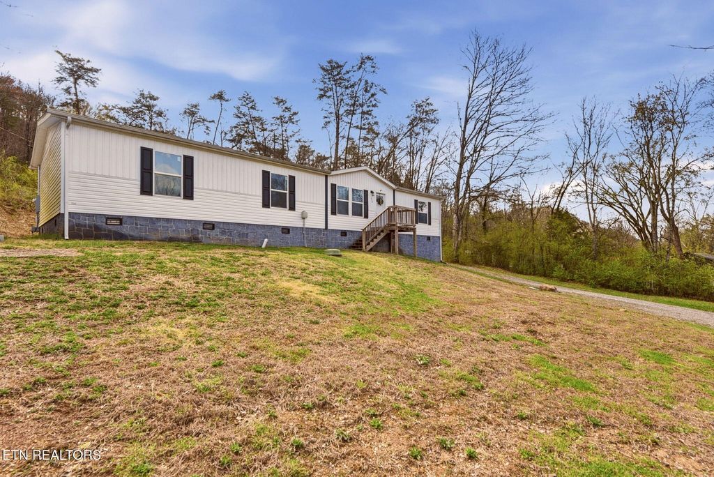 Photo of 618 E Brushy Valley Drive, Powell, TN 37849 (MLS # 1333199)