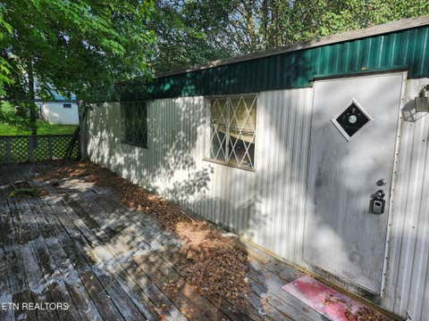 Tiny photo for 112 Queen St, Clinton, TN 37716 (MLS # 1348502)