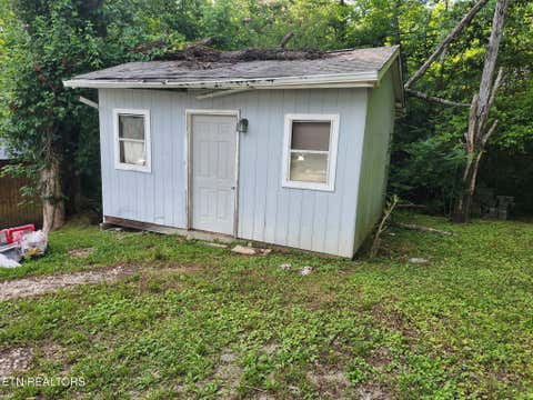 Tiny photo for 112 Queen St, Clinton, TN 37716 (MLS # 1348502)