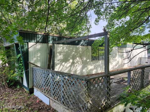 Tiny photo for 112 Queen St, Clinton, TN 37716 (MLS # 1348502)
