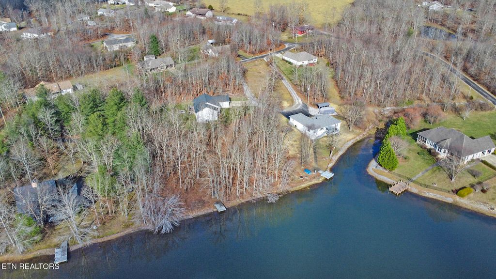 Photo of 24 Otomi Circle, Crossville, TN 38572 (MLS # 1325684)