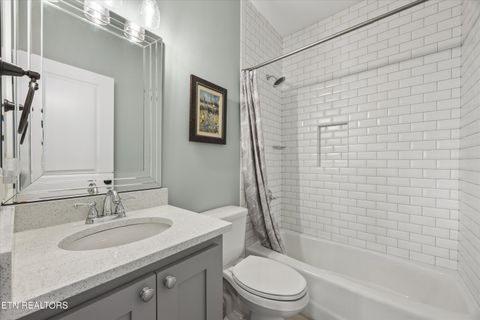 Tiny photo for 307 W Shore Drive, Rockwood, TN 37854 (MLS # 1333275)