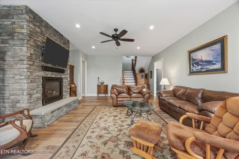 Tiny photo for 307 W Shore Drive, Rockwood, TN 37854 (MLS # 1333275)