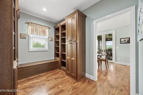 Tiny photo for 307 W Shore Drive, Rockwood, TN 37854 (MLS # 1333275)