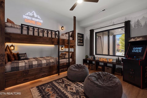 Tiny photo for 215 Circle Drive DR #Unit 9, Gatlinburg, TN 37738 (MLS # 1354973)