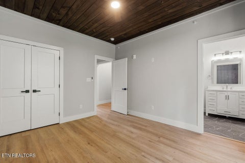 Tiny photo for 215 Circle Drive DR #Unit 9, Gatlinburg, TN 37738 (MLS # 1354973)
