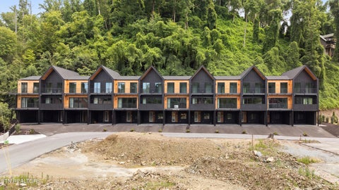 Tiny photo for 215 Circle Drive DR #Unit 9, Gatlinburg, TN 37738 (MLS # 1354973)