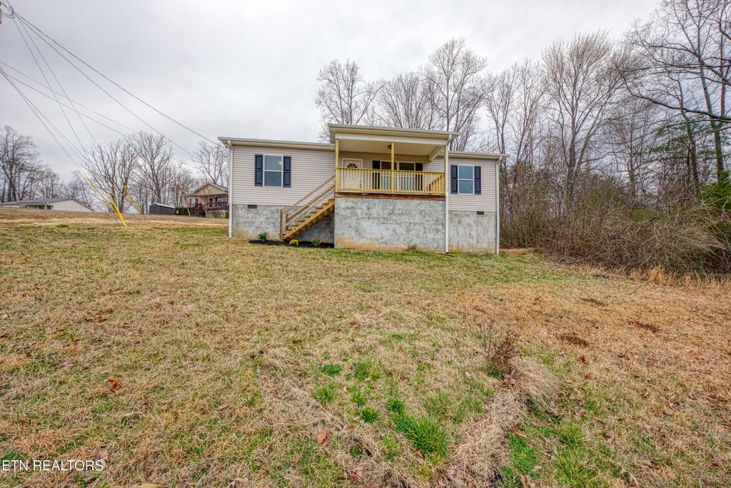 Photo of 162 Volunteer Lane, Clinton, TN 37716 (MLS # 1331420)