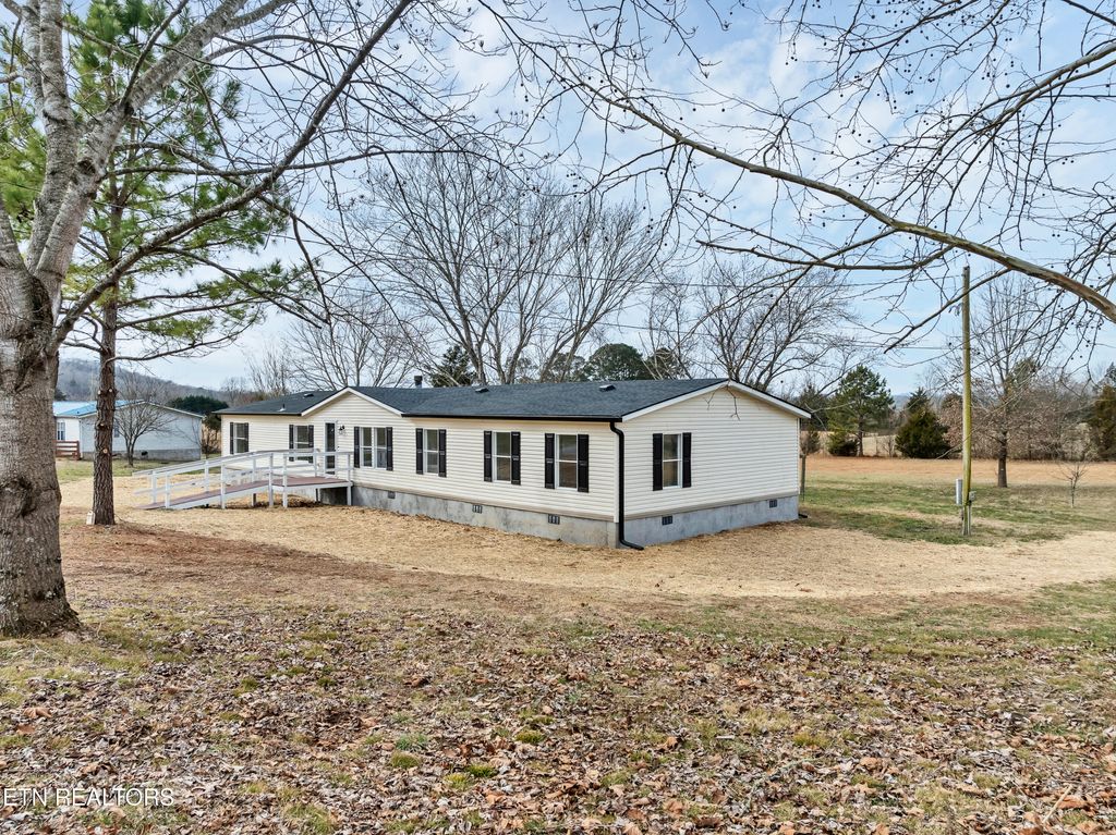 Photo of 2380 River Rd, Kingston, TN 37763 (MLS # 1328156)