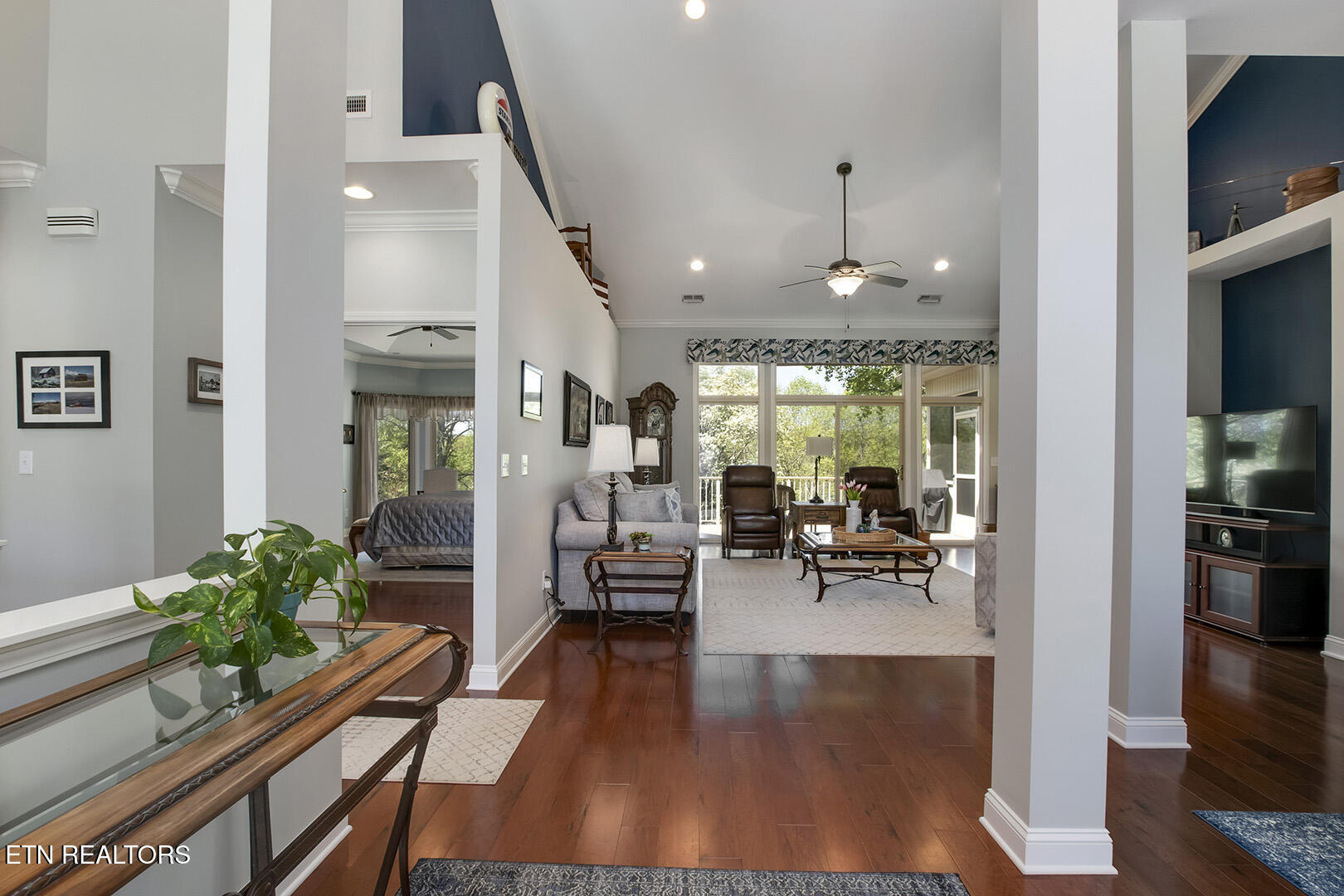 405 Tecumseh Point
