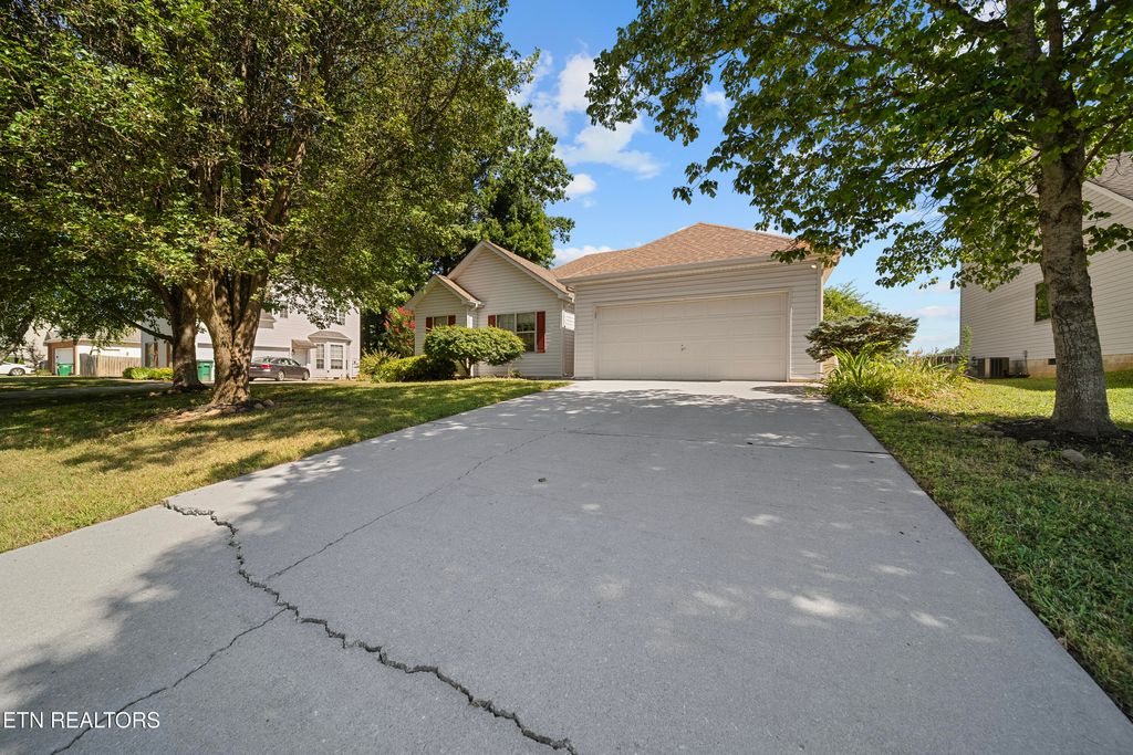 Photo of 10160 Highgate Circle, Knoxville, TN 37931 (MLS # 1338644)