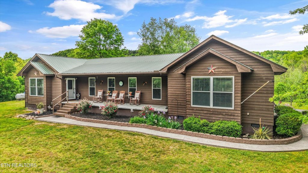 Photo of 1500 Liberty Hill Drive, Washburn, TN 37888 (MLS # 1338809)