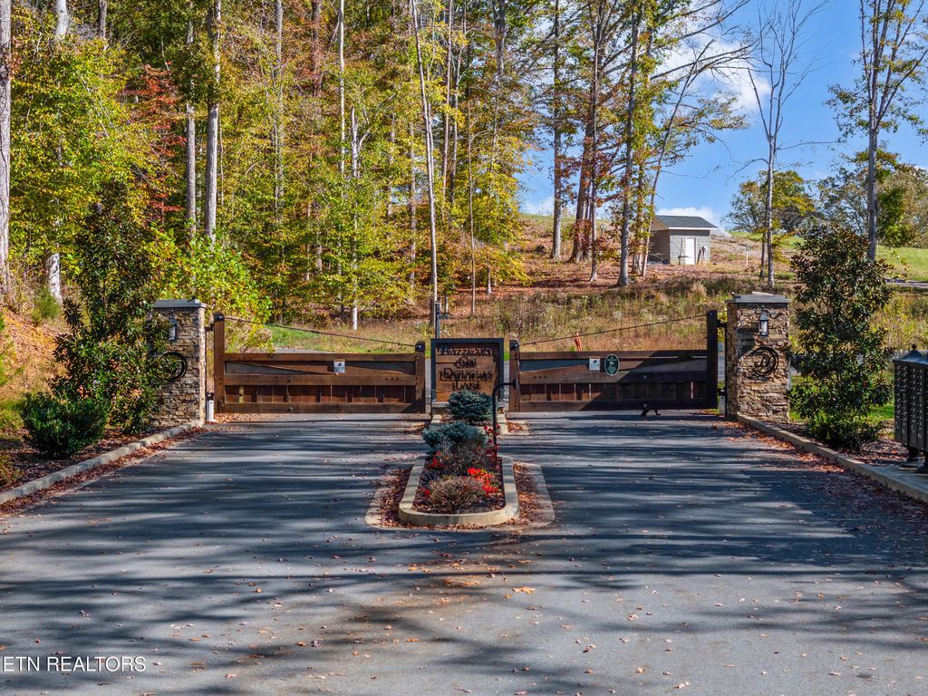 Photo of 1410 Clear Pt Tr, Dandridge, TN 37725 (MLS # 1299006)