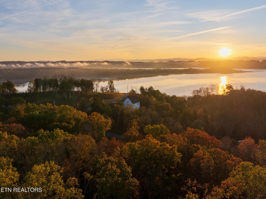 Photo of 1410 Clear Pt Tr, Dandridge, TN 37725 (MLS # 1299006)