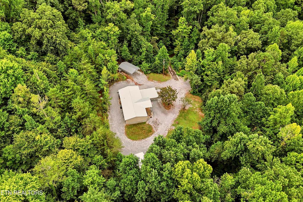 Photo of 4287 Cub Drive, Louisville, TN 37777 (MLS # 1352669)