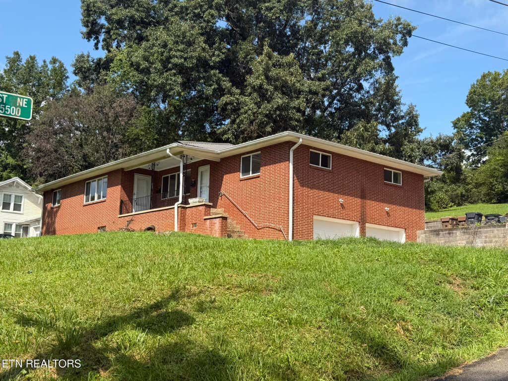 Photo of 3509 Garden Drive, Knoxville, TN 37918 (MLS # 1352861)