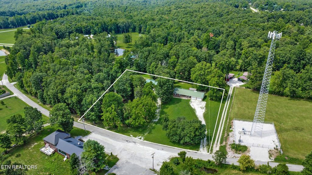 Photo of 324 Wheeler Lane, Jamestown, TN 38556 (MLS # 1328397)