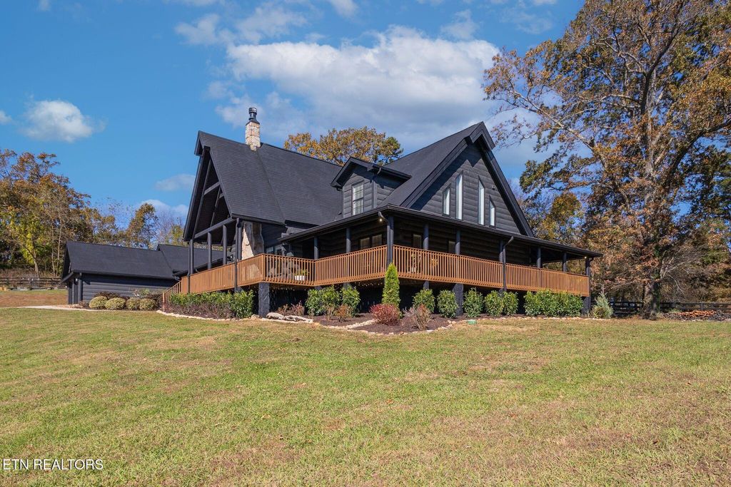 Photo of 4740 Driftwood Lane, Louisville, TN 37777 (MLS # 1321481)