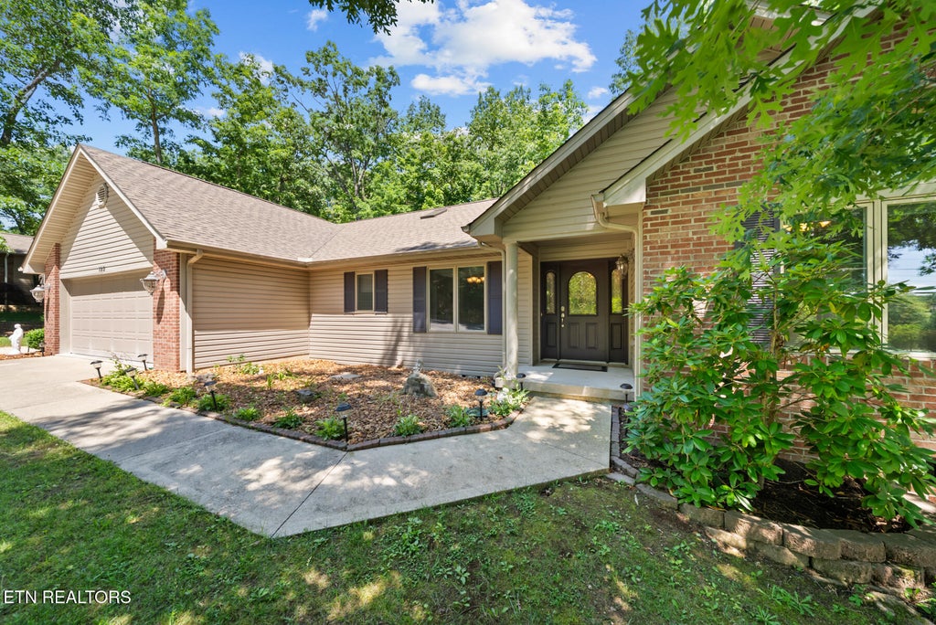 Photo of 123 Camelot Lane, Crossville, TN 38558 (MLS # 1343600)