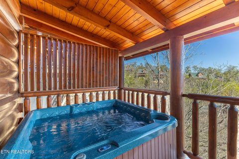 Tiny photo for 2004 Cougar Crossing Way, Sevierville, TN 37876 (MLS # 1327700)