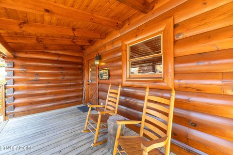 Tiny photo for 2004 Cougar Crossing Way, Sevierville, TN 37876 (MLS # 1327700)