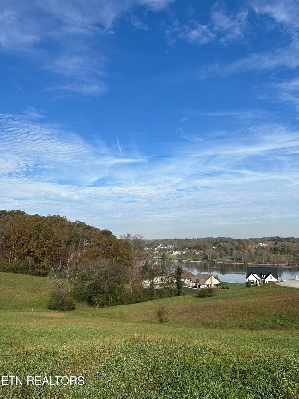 Photo of 560 River Rd, Loudon, TN 37774 (MLS # 1302975)