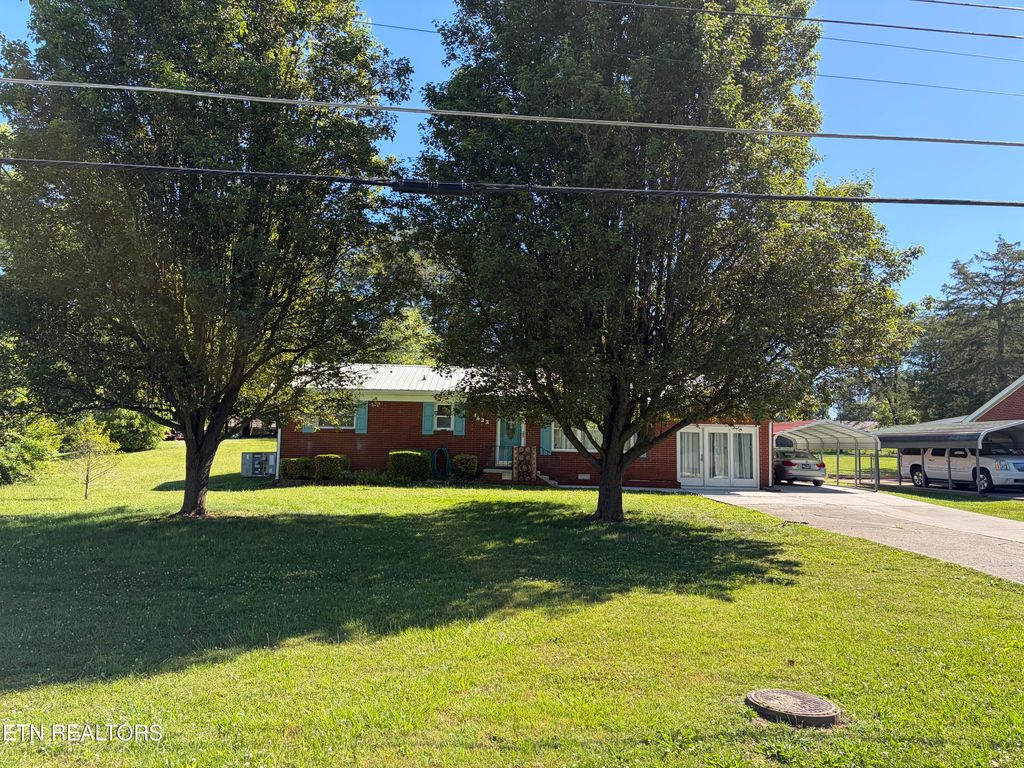 Photo of 4422 Doris Circle, Knoxville, TN 37918 (MLS # 1343186)