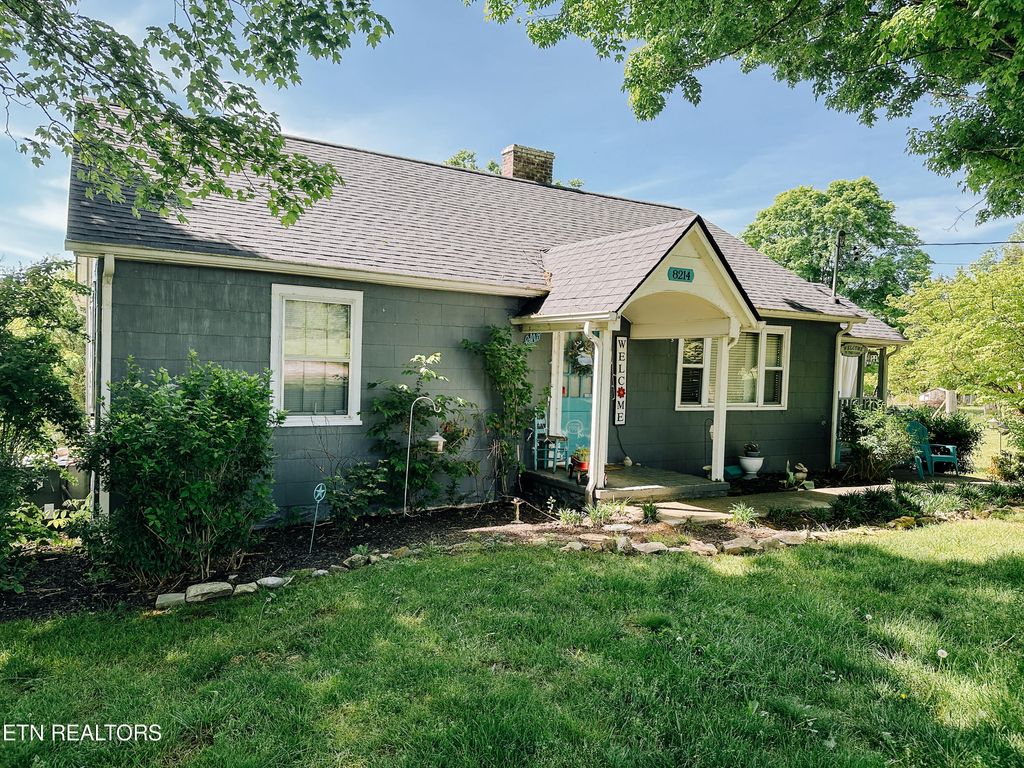 Photo of 8214 E Emory Rd, Corryton, TN 37721 (MLS # 1256669)