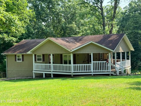Photo of 1250 Darrow Ridge Rd, Jamestown, TN 38556 (MLS # 1349649)