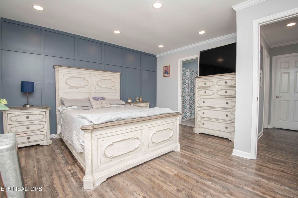 Photo of 102 Village Trace TRCE #APT 13, Kingston, TN 37763 (MLS # 1342801)