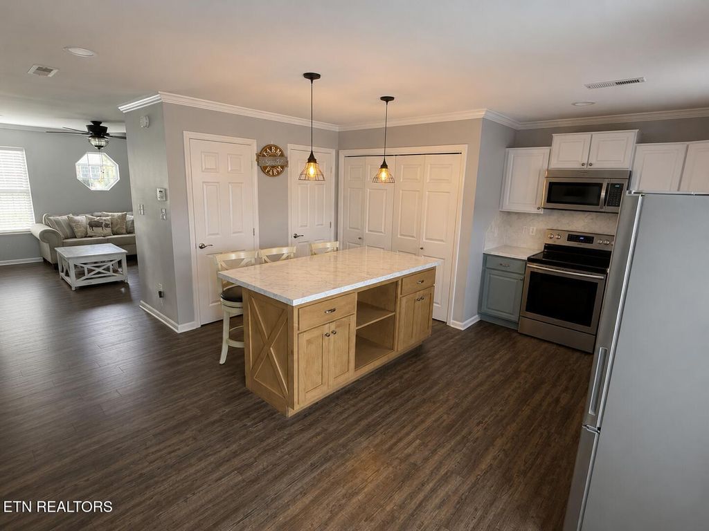 Photo of 102 Village Trace TRCE #APT 13, Kingston, TN 37763 (MLS # 1342801)