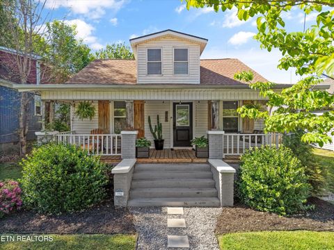 Photo of 427 E Caldwell Ave, Knoxville, TN 37917 (MLS # 1337420)