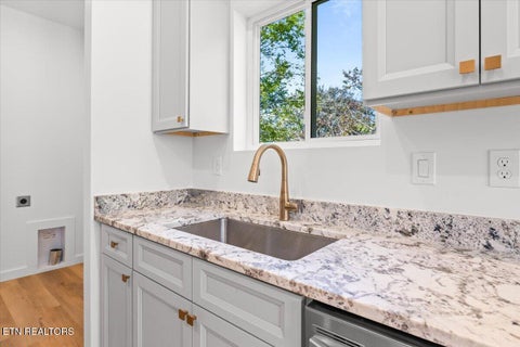 Tiny photo for 312 Plaza St, Knoxville, TN 37920 (MLS # 1357313)