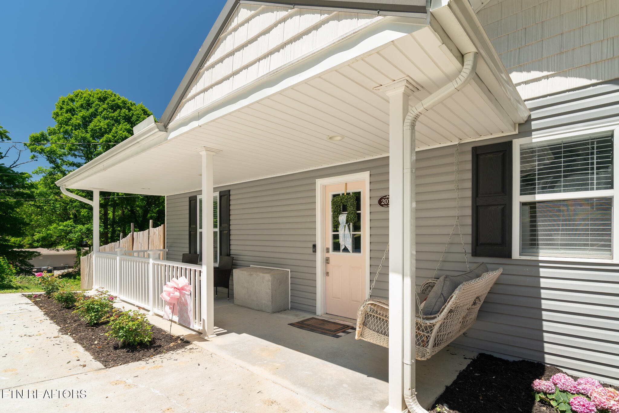 2011 Aster Rd