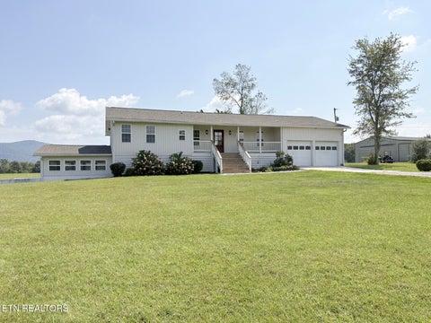 Photo of 226 Ike Burgess Rd, Crossville, TN 38572 (MLS # 1355787)