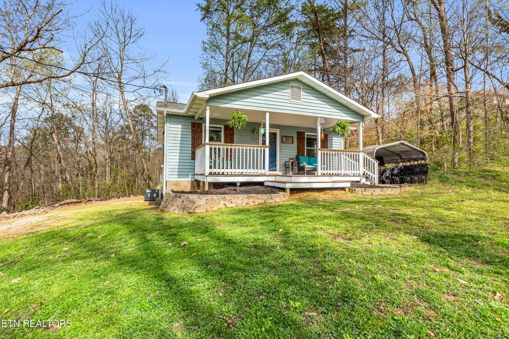 Photo of 212 High Ave, Strawberry Plains, TN 37871 (MLS # 1296069)