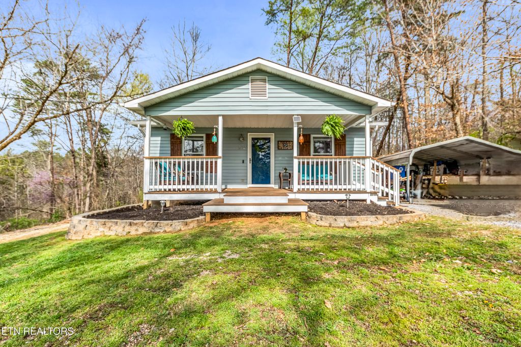 Photo of 212 High Ave, Strawberry Plains, TN 37871 (MLS # 1296069)