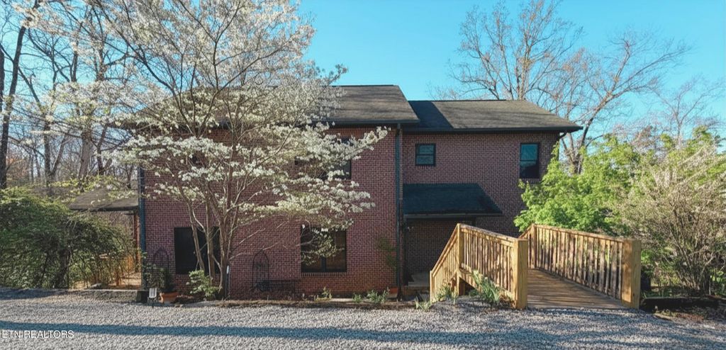 Photo of 2417 Sylvan Glen Way, Pigeon Forge, TN 37863 (MLS # 1335100)