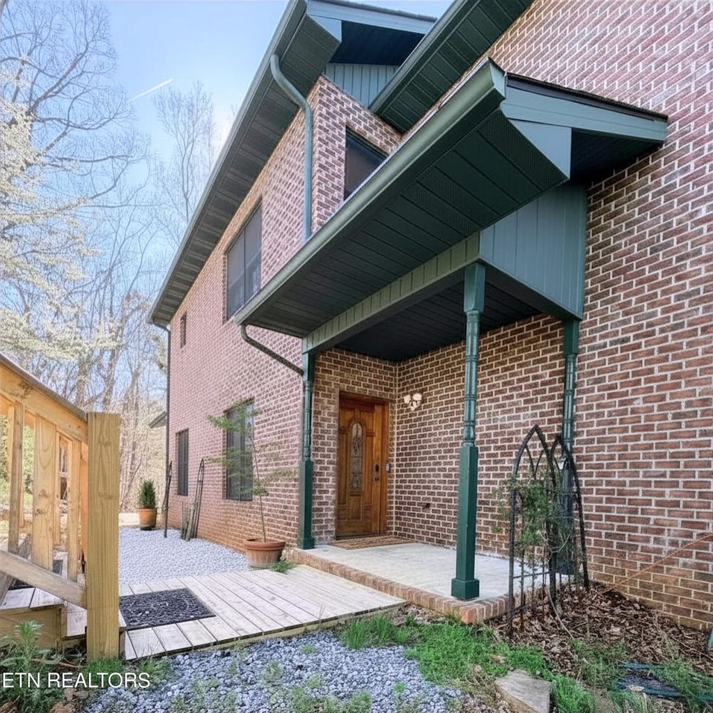 Photo of 2417 Sylvan Glen Way, Pigeon Forge, TN 37863 (MLS # 1335100)