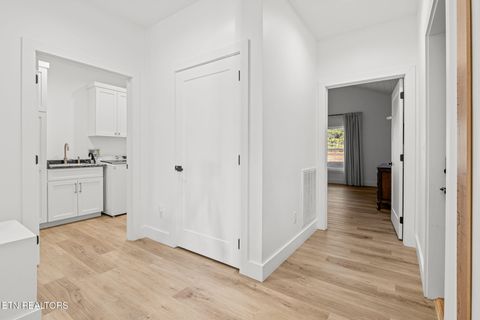 Tiny photo for 916 Zirkle Rd, Dandridge, TN 37725 (MLS # 1329369)