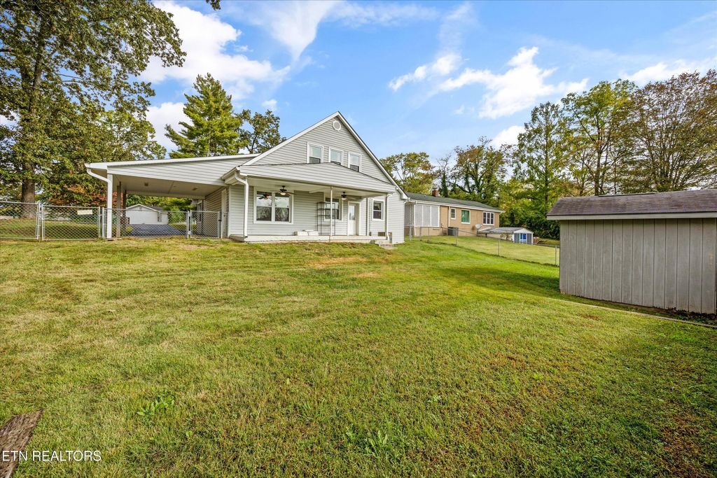 Photo of 112 Nasson Lane, Oak Ridge, TN 37830 (MLS # 1318266)