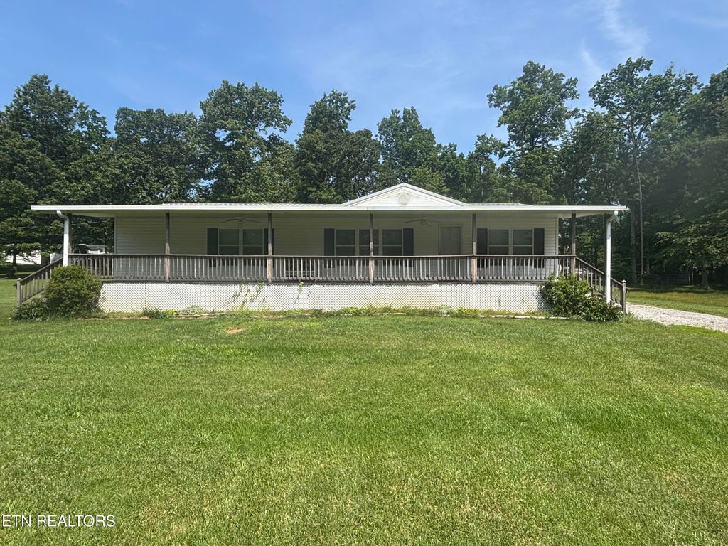 Photo of 4044 Saponac Drive, Crossville, TN 38572 (MLS # 1304298)