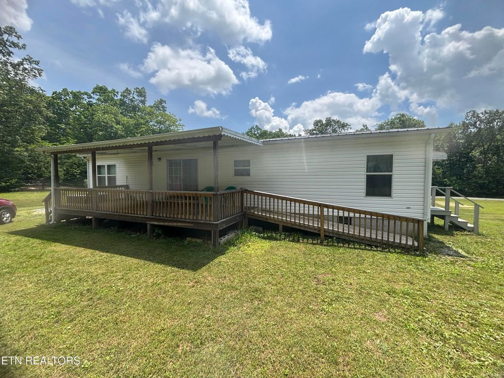Photo of 4044 Saponac Drive, Crossville, TN 38572 (MLS # 1304298)